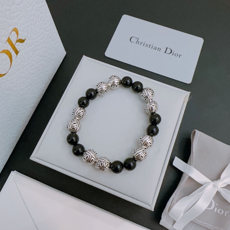 chr1st1an D10r bracelets